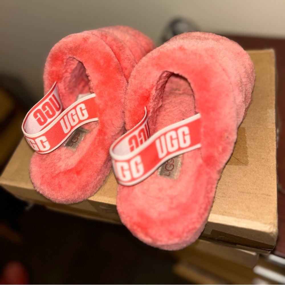 UGG Slides - Picture 2 of 3